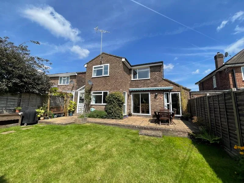Chalklands, Bourne End SL8 5TQ, photo 11