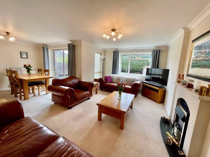 Chalklands, Bourne End SL8 5TQ, photo 2