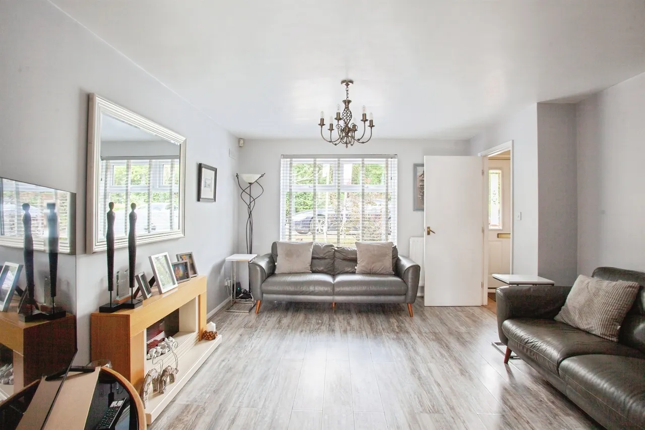 Thistle Drive, Upton, Pontefract, photo 3