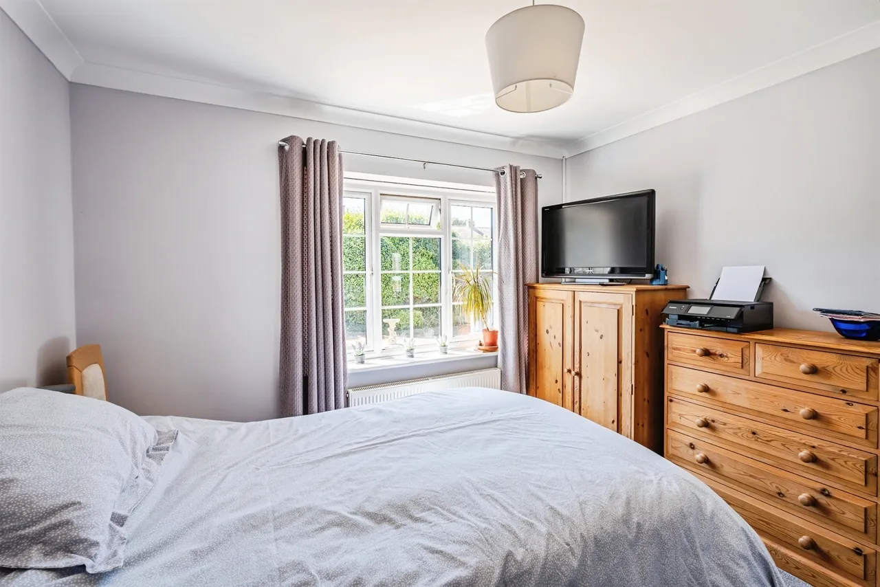 Poynings Close, Seaford, BN25, photo 10
