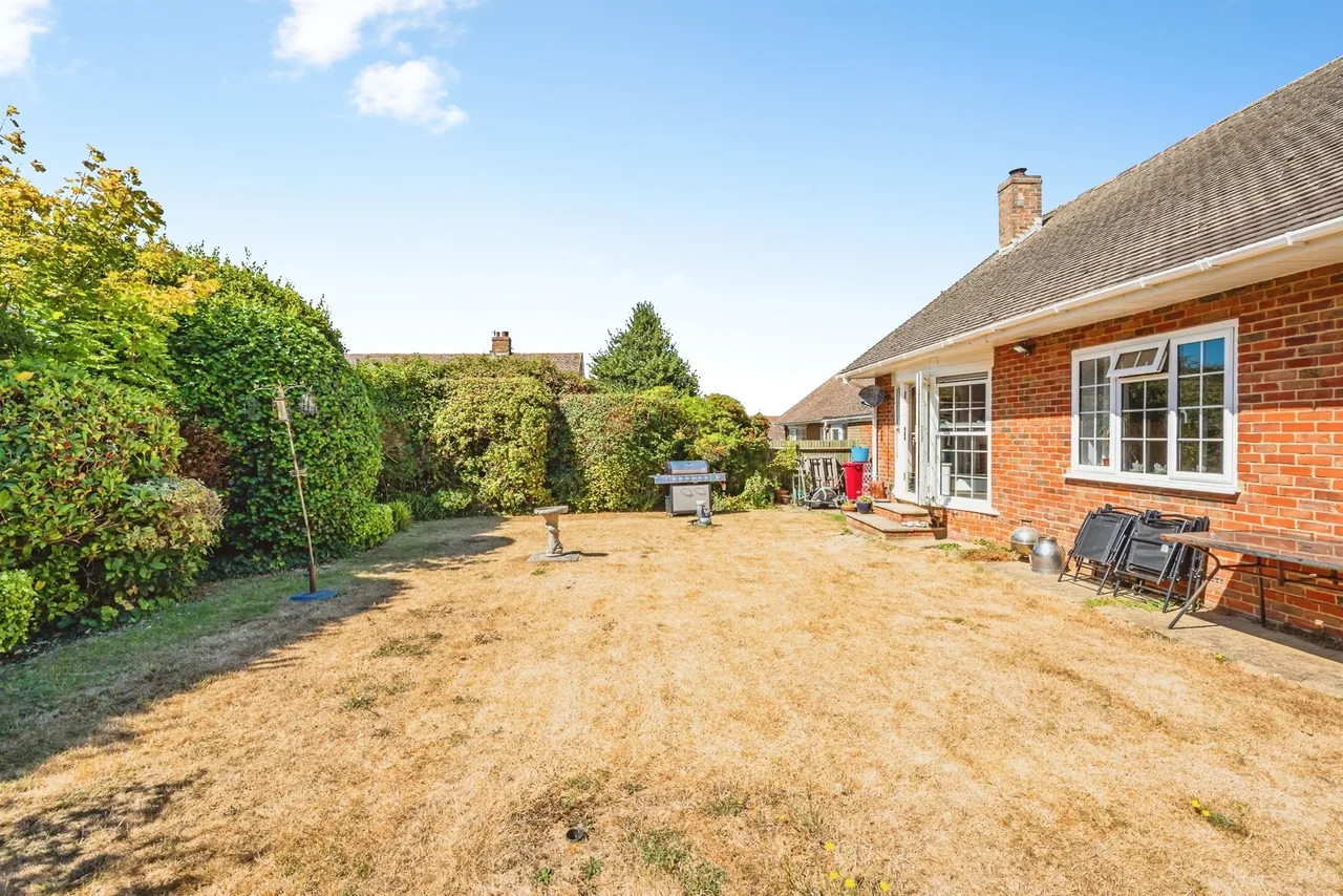 Poynings Close, Seaford, BN25, photo 16