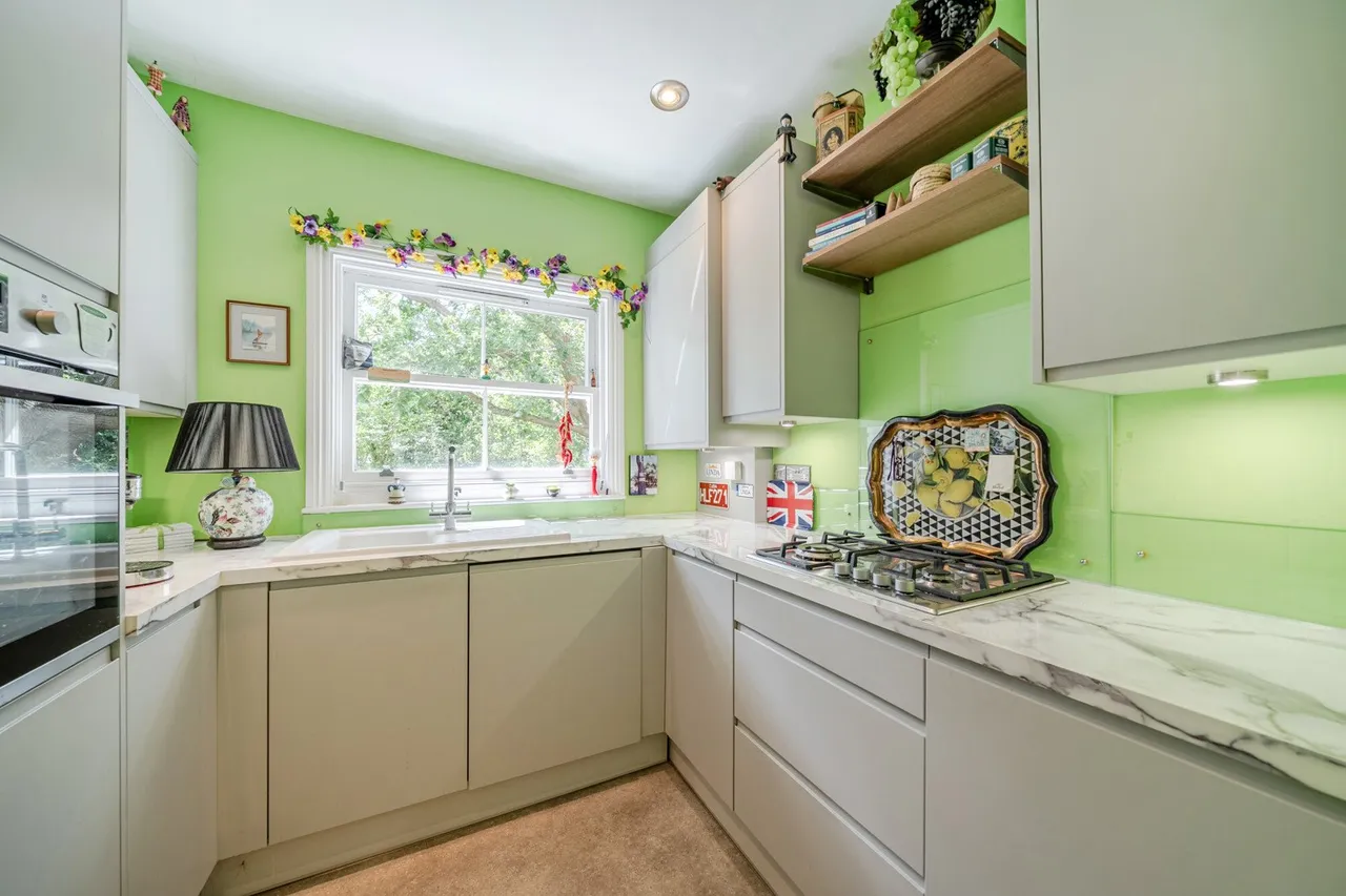 Cedars Close, London, SE13, photo 17