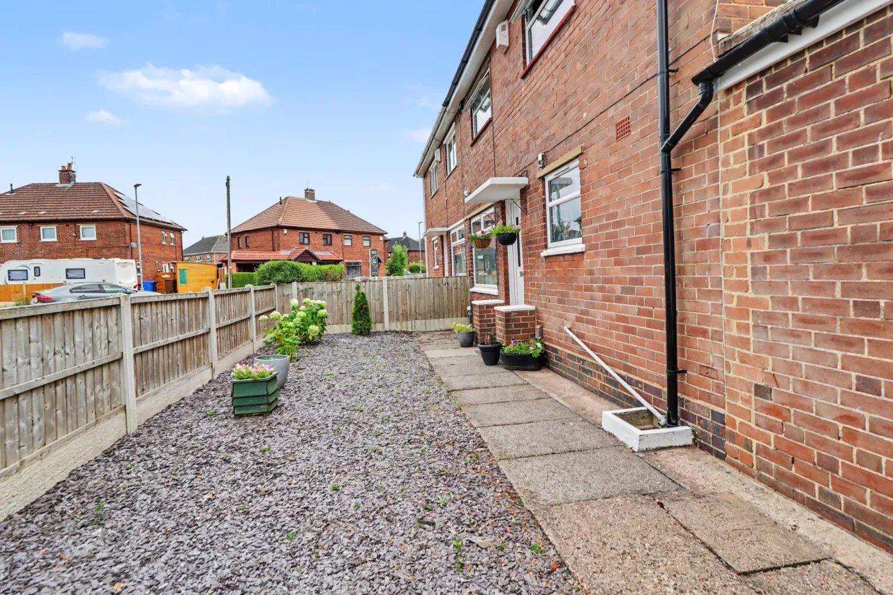 Finstock Avenue, Stoke-On-Trent, photo 15