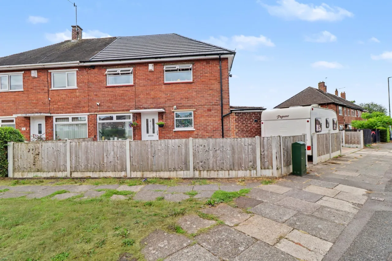 Finstock Avenue, Stoke-On-Trent, photo 16