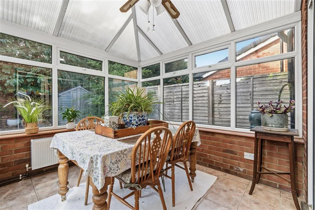 Cedar Road, Stamford, PE9, photo 6