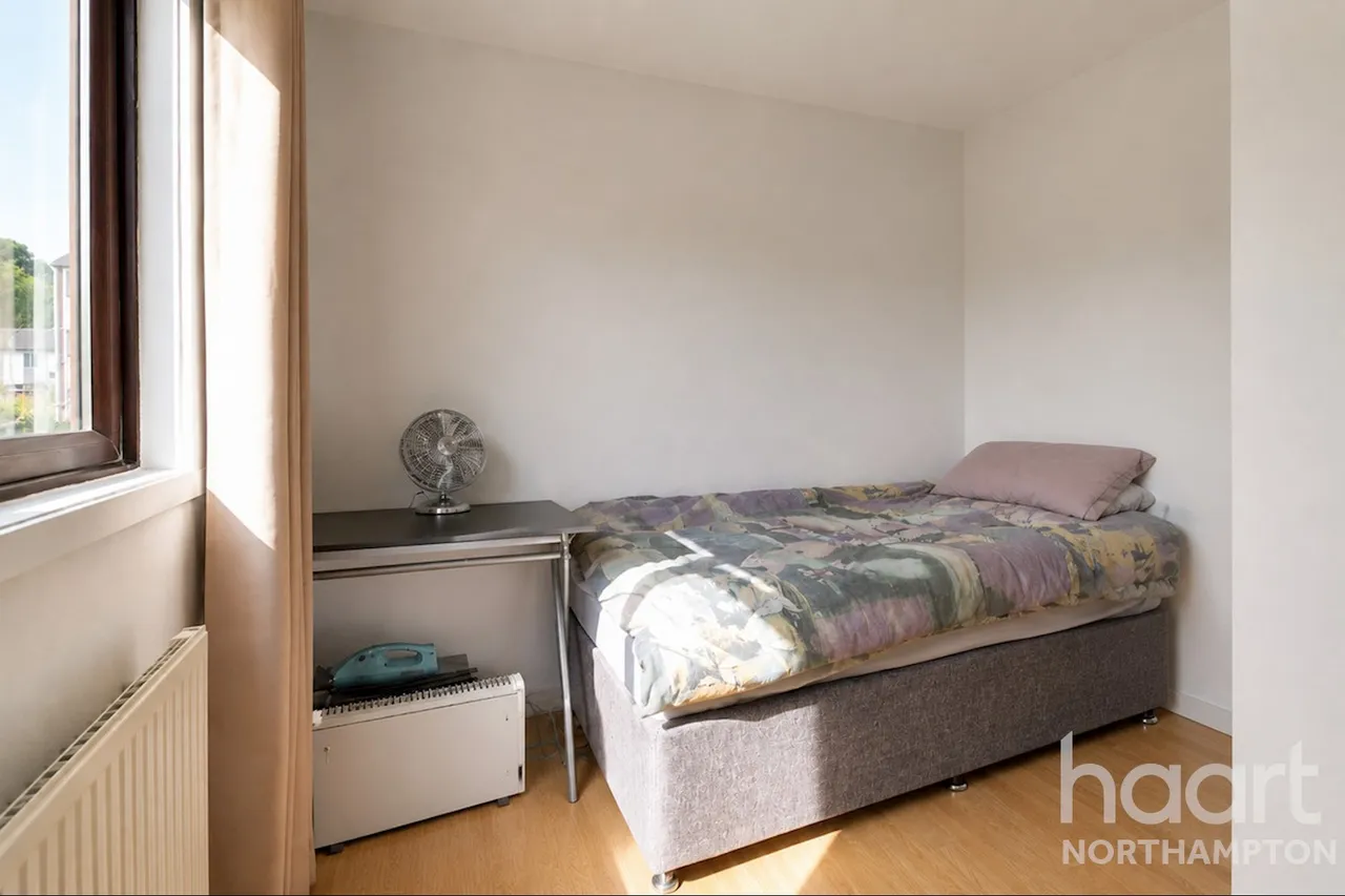 Nicholls Court, Northampton, NN3, photo 10