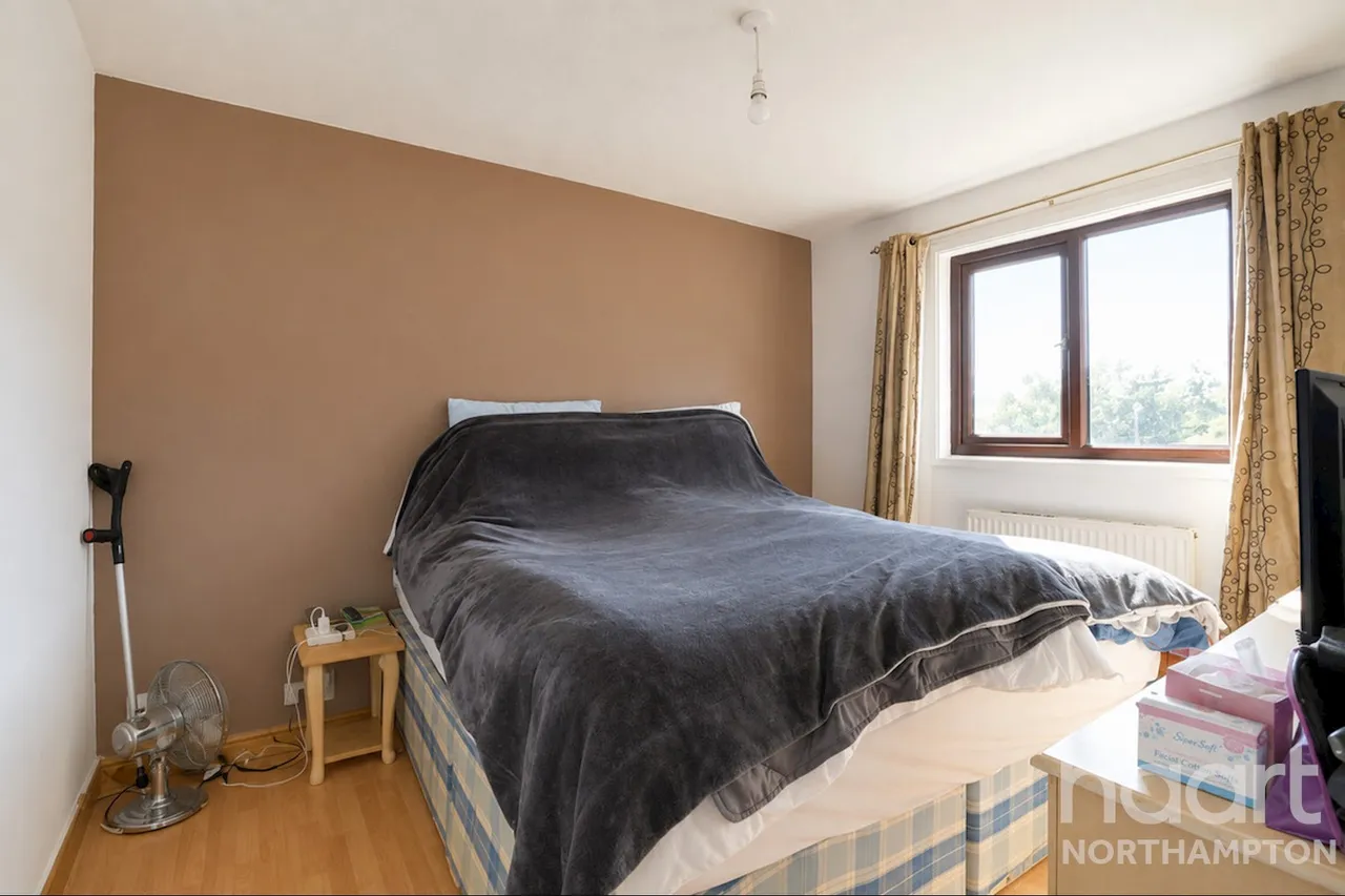 Nicholls Court, Northampton, NN3, photo 8