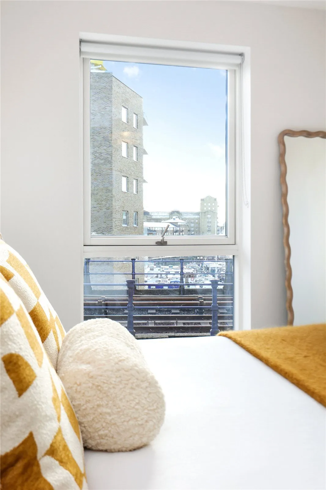Vitruvian Court, Limehouse Basin, E14, photo 33