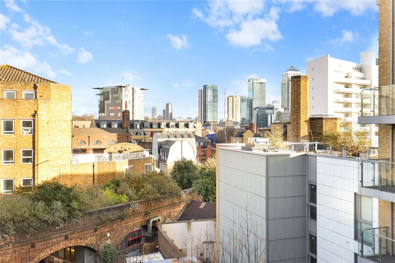 Vitruvian Court, Limehouse Basin, E14, photo 44