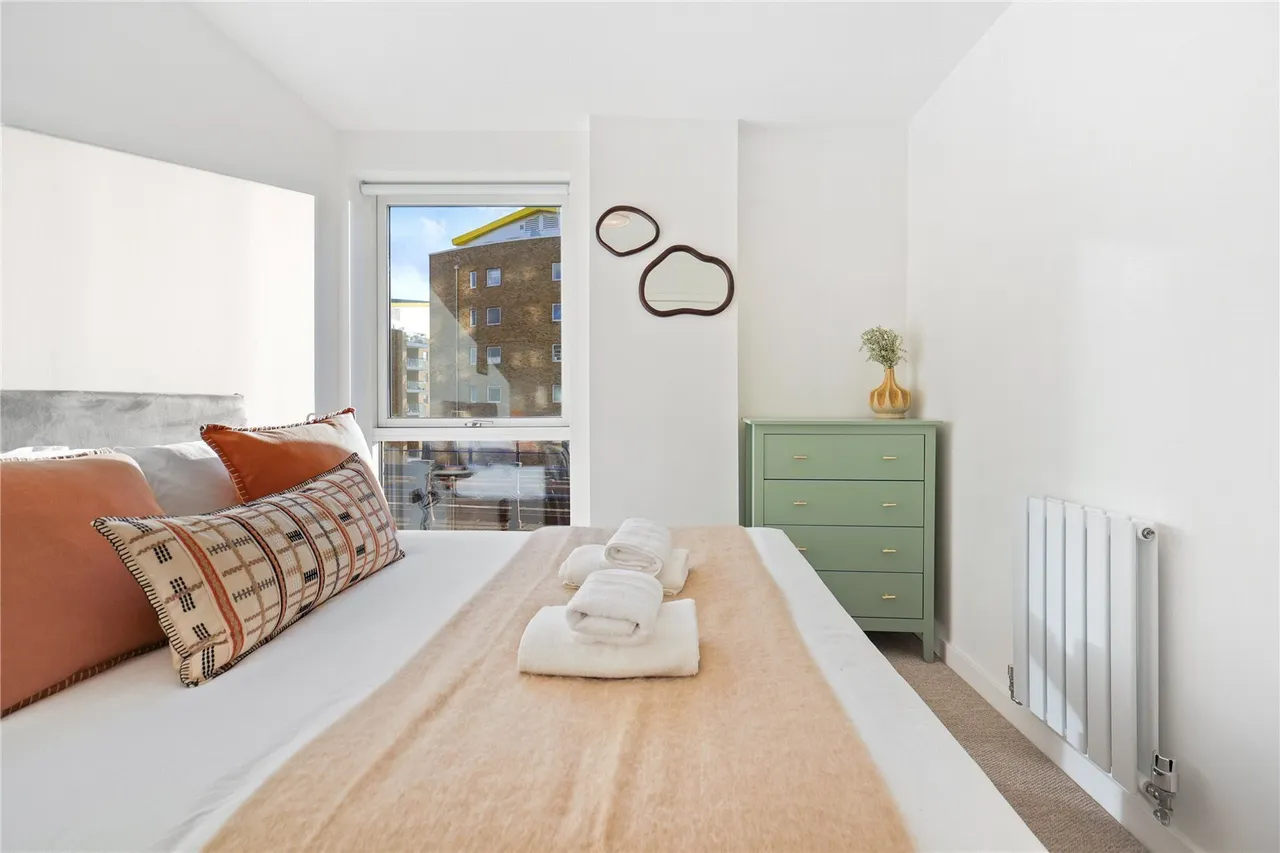 Vitruvian Court, Limehouse Basin, E14, photo 28