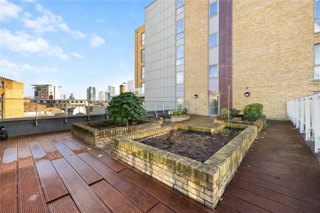 Vitruvian Court, Limehouse Basin, E14, photo 43