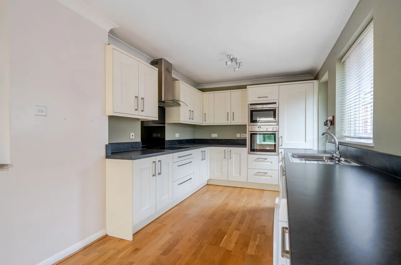 Exmoor Close, Worthing, BN13, photo 3