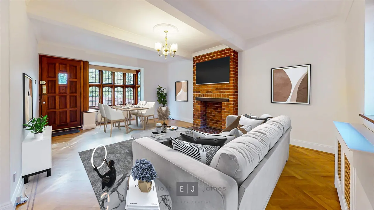 Barton Friars, Chigwell, IG7, photo 4