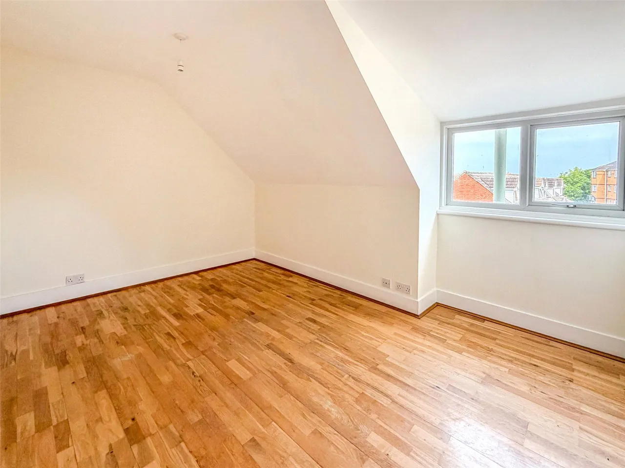 Gordon Road, Aldershot, Hampshire, GU11 1NG, photo 11
