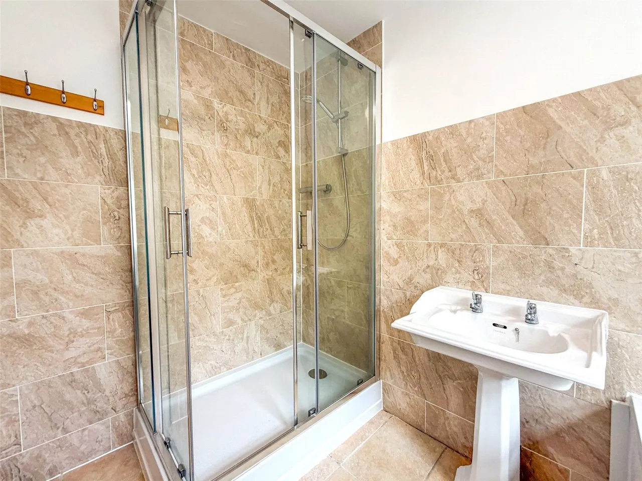 Gordon Road, Aldershot, Hampshire, GU11 1NG, photo 10