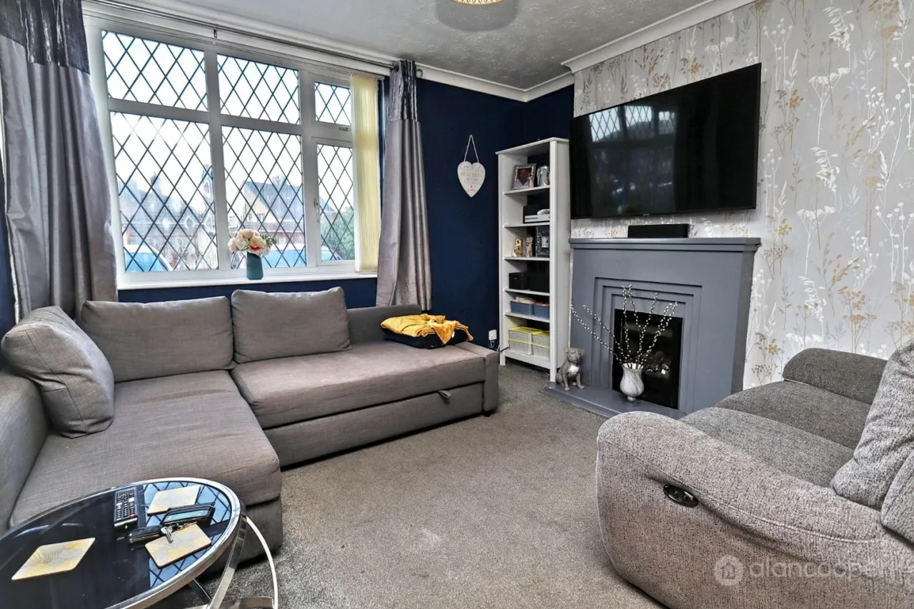 Glebe Avenue, Bedworth, CV12, photo 2