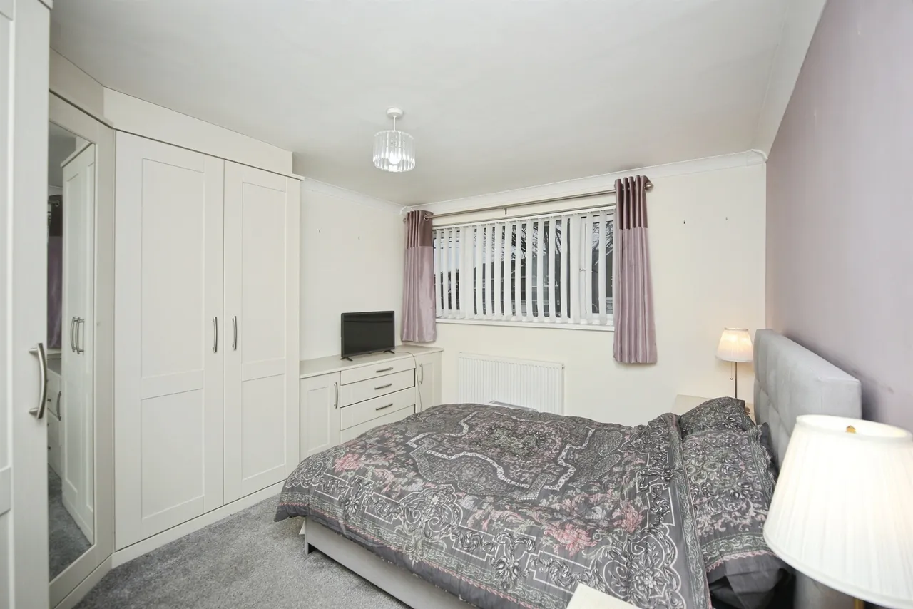 Lammas Close, Solihull, B92, photo 13