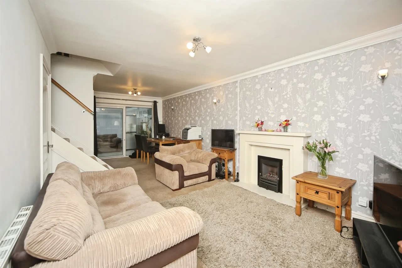 Lammas Close, Solihull, B92, photo 5