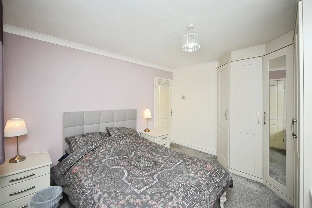 Lammas Close, Solihull, B92, photo 14