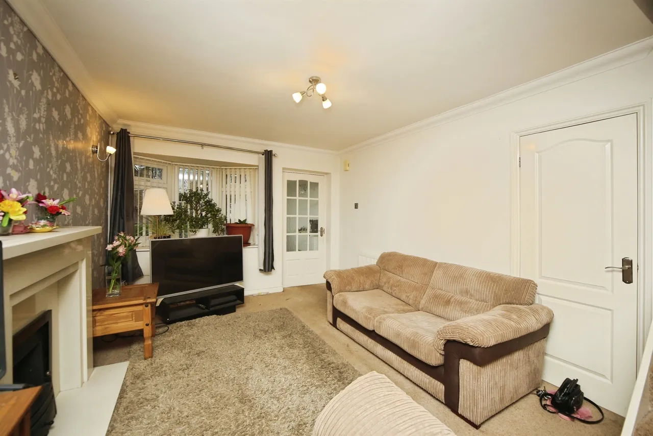 Lammas Close, Solihull, B92, photo 3