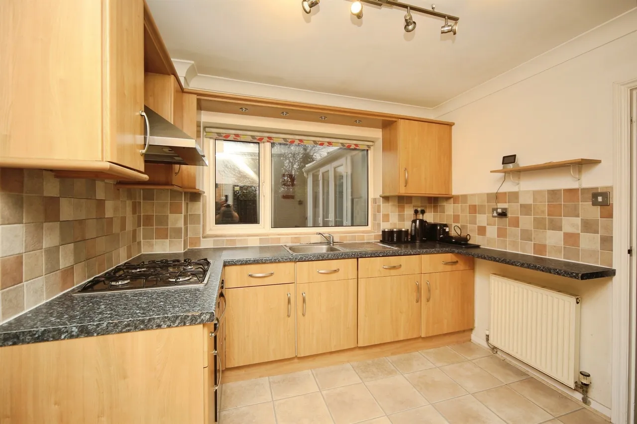 Lammas Close, Solihull, B92, photo 6
