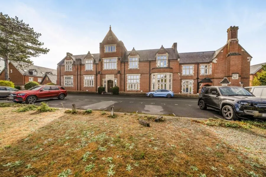 Enborne Road, Newbury, RG14, photo 14