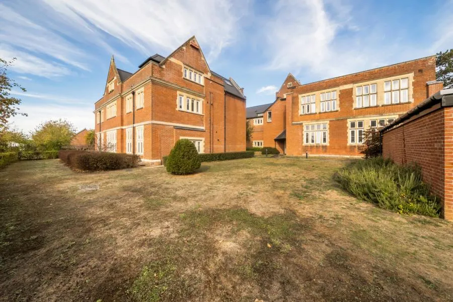 Enborne Road, Newbury, RG14, photo 16
