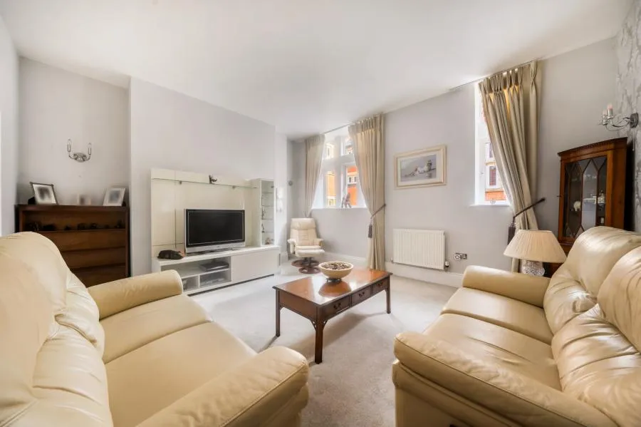 Enborne Road, Newbury, RG14, photo 2