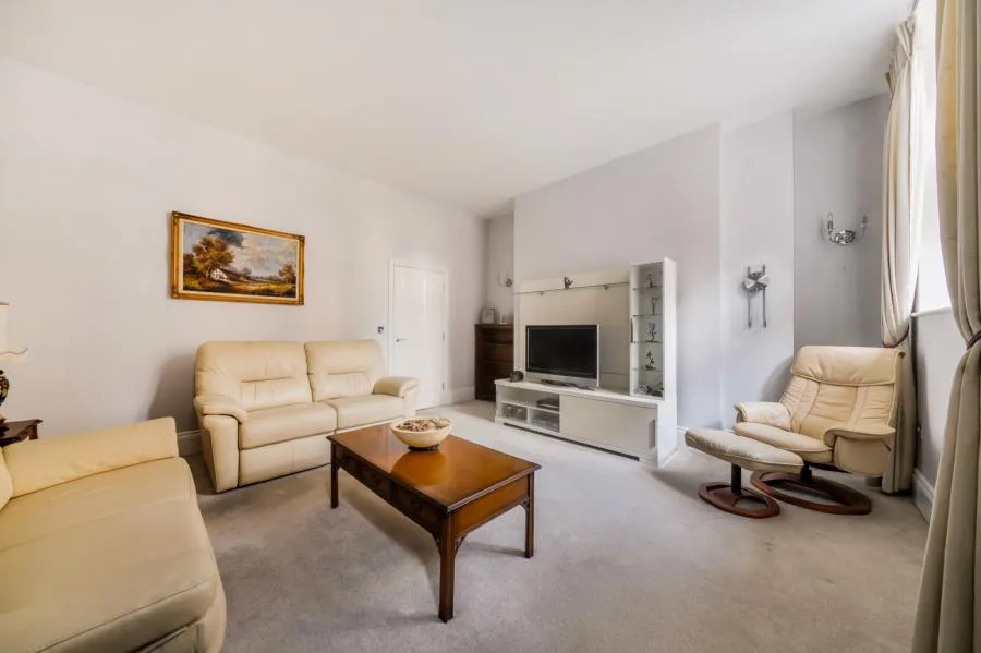 Enborne Road, Newbury, RG14, photo 5