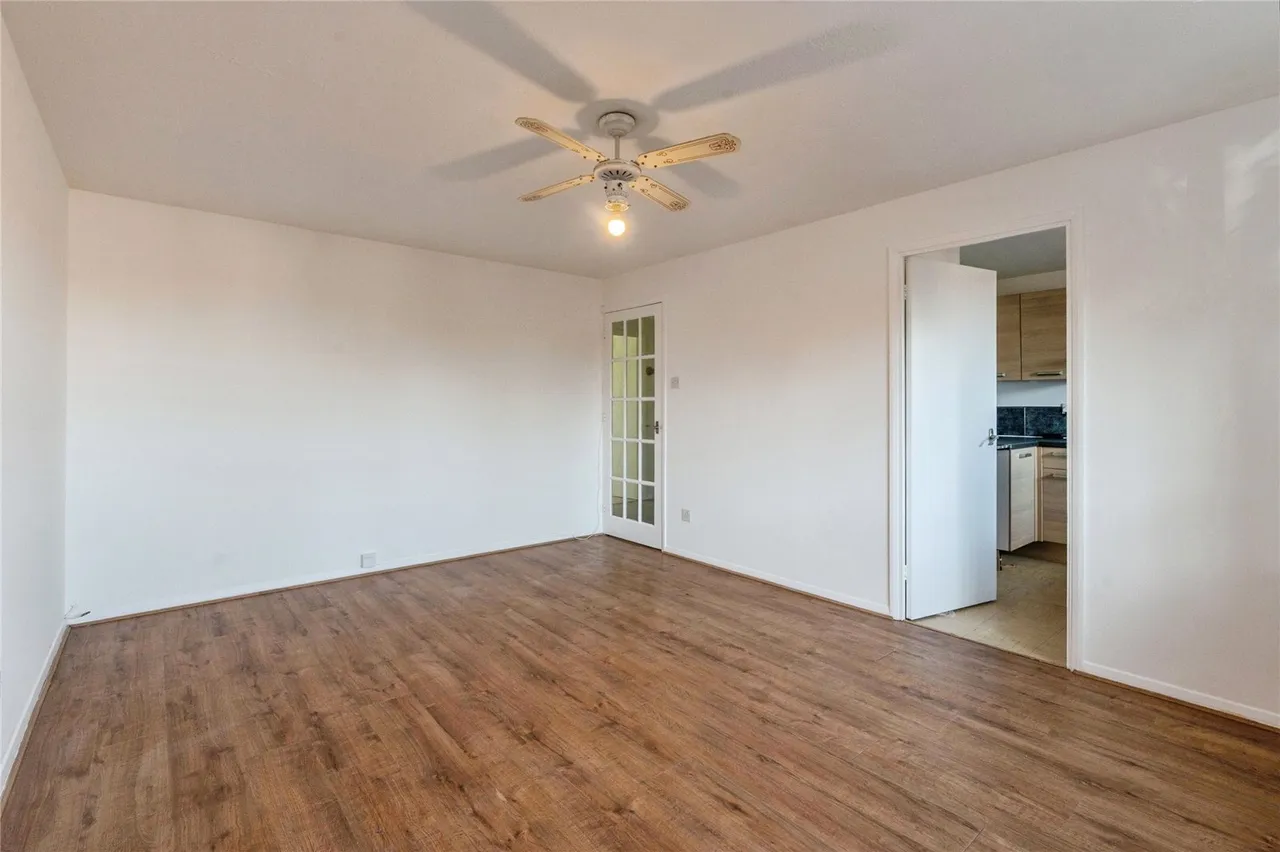 Conway Gardens, Grays, RM17, photo 7