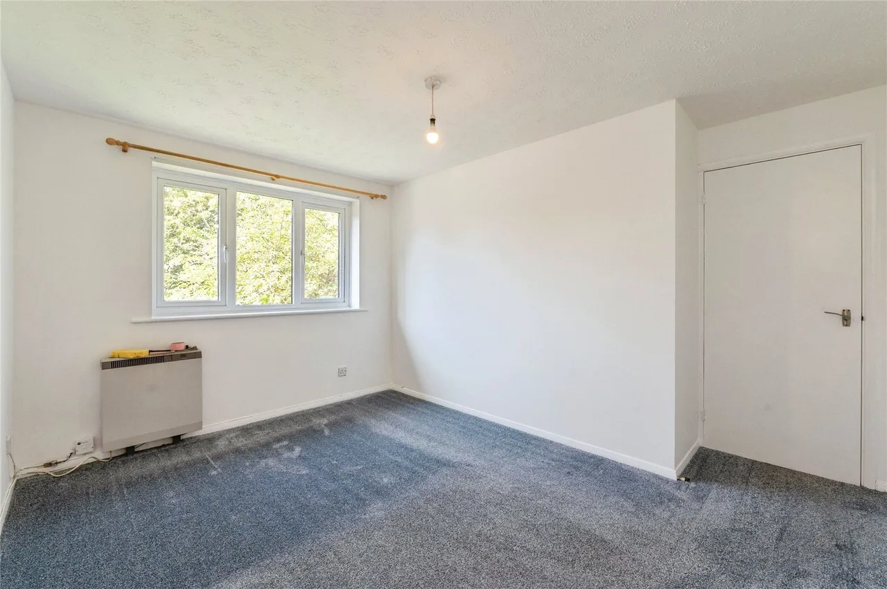 Conway Gardens, Grays, RM17, photo 9