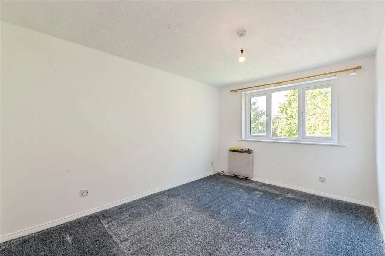 Conway Gardens, Grays, RM17, photo 4