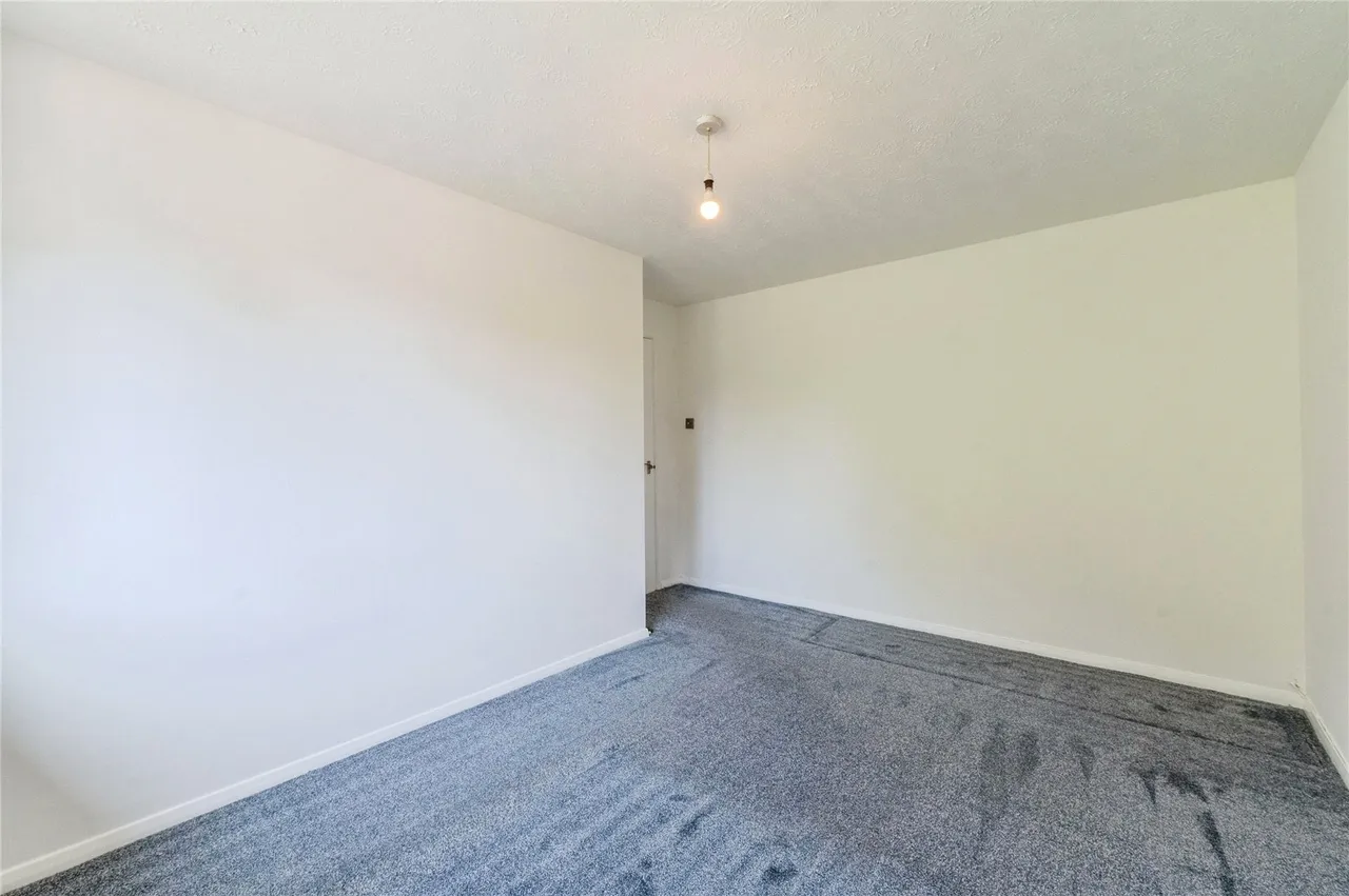 Conway Gardens, Grays, RM17, photo 10