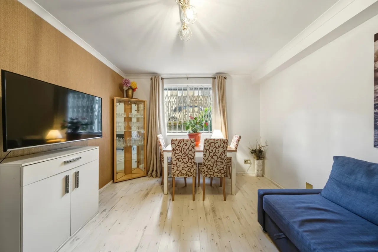 1 bed flat to rent — Stadium St, Chelsea