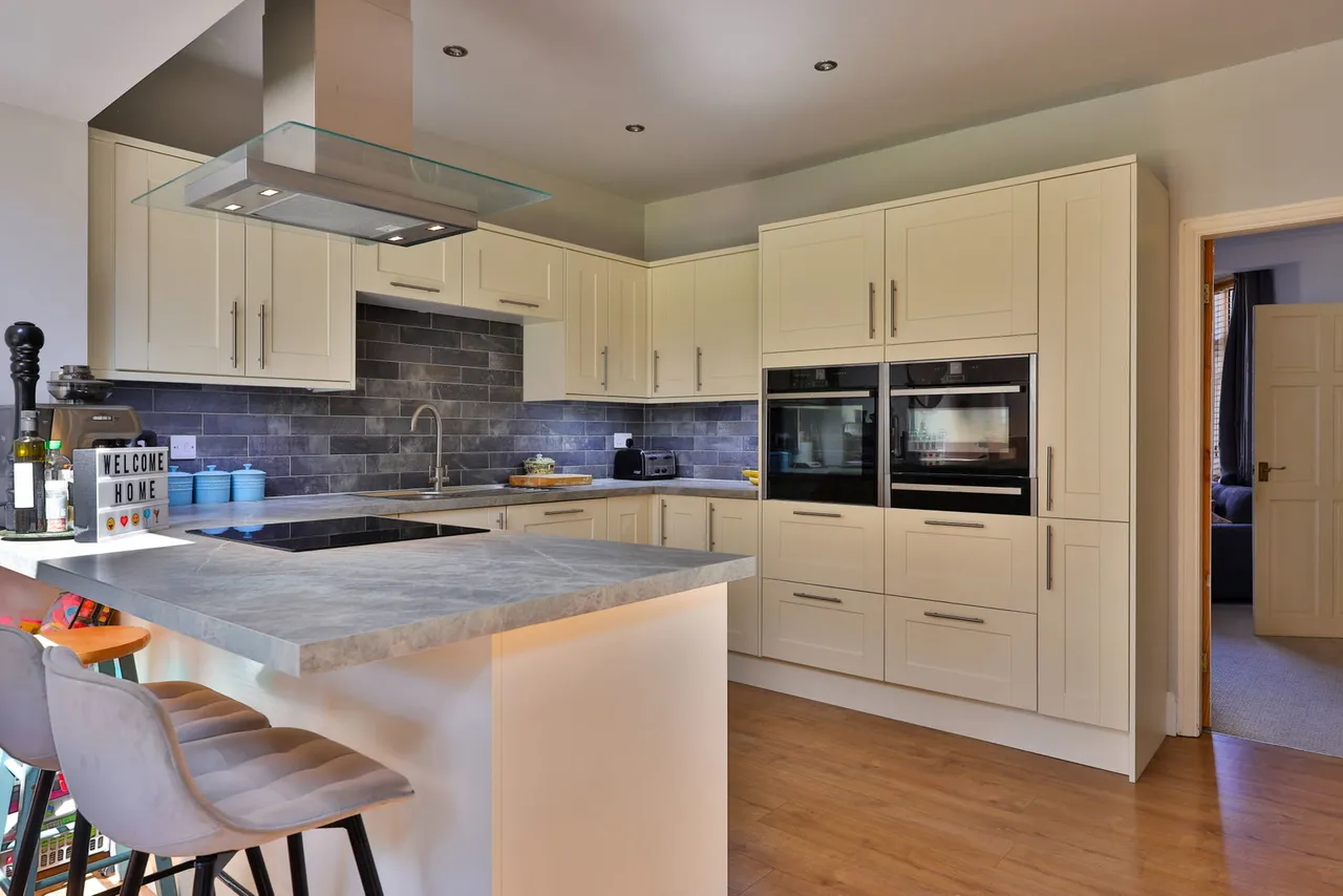 Melwood Grove, Acomb, photo 4