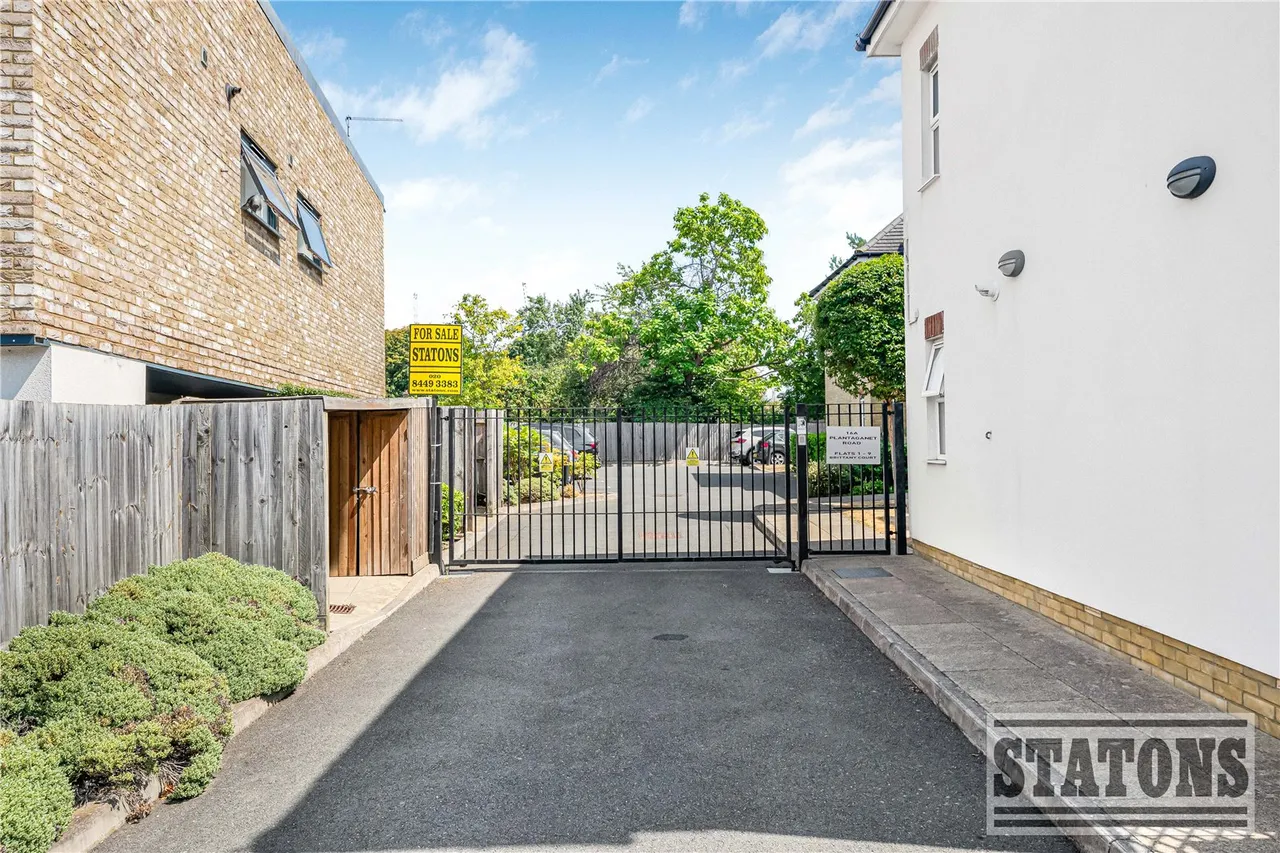 Plantagenet Road, Barnet, EN5 5JG, photo 2