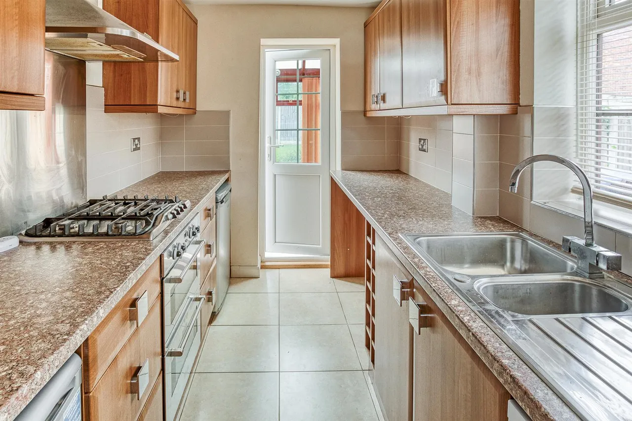 Maypole Lane, Littleover, photo 2