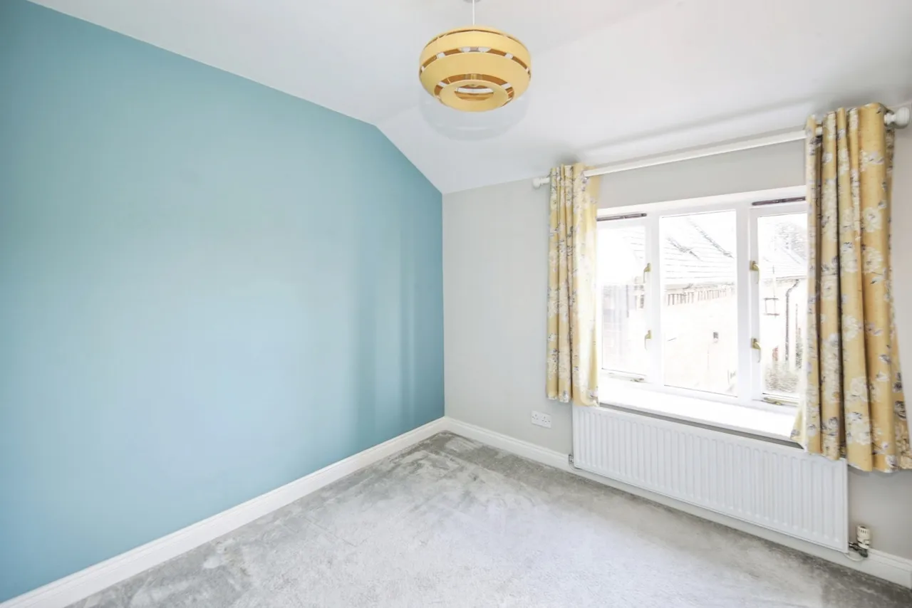 Coleshill Road, NUNEATON, Warwickshire, CV10, photo 12