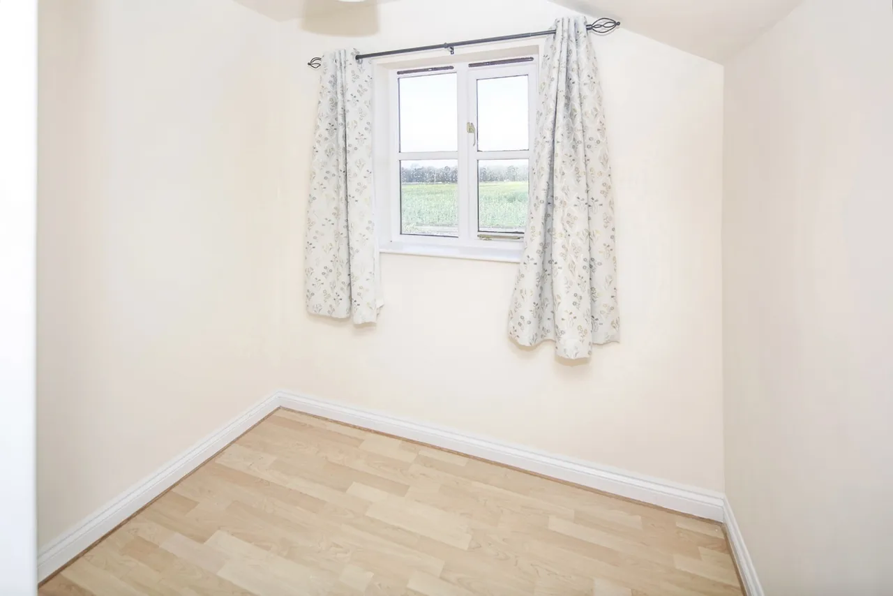 Coleshill Road, NUNEATON, Warwickshire, CV10, photo 15