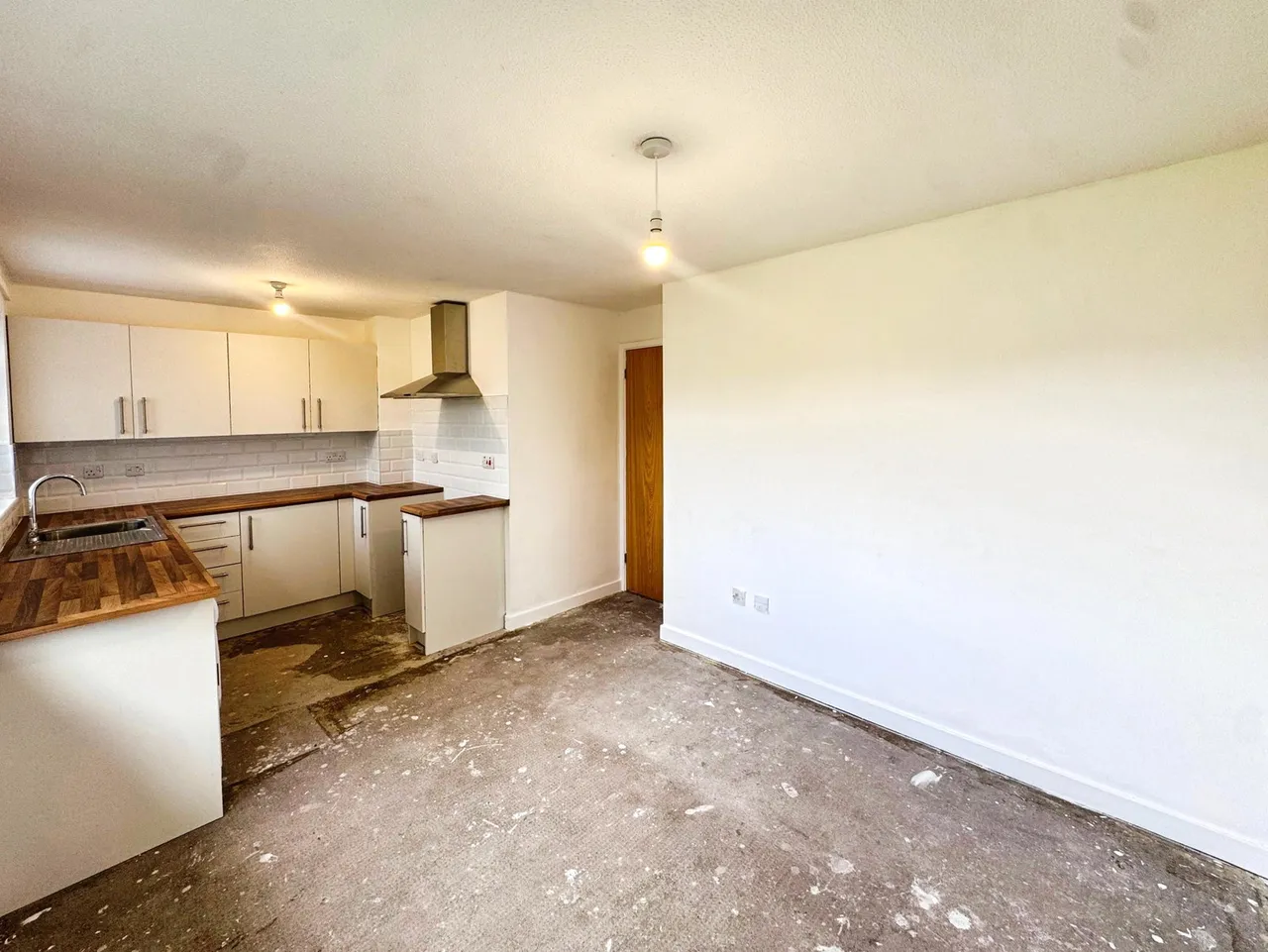 3 Castle Quay, The Latt, Neath, SA11 3L, photo 4