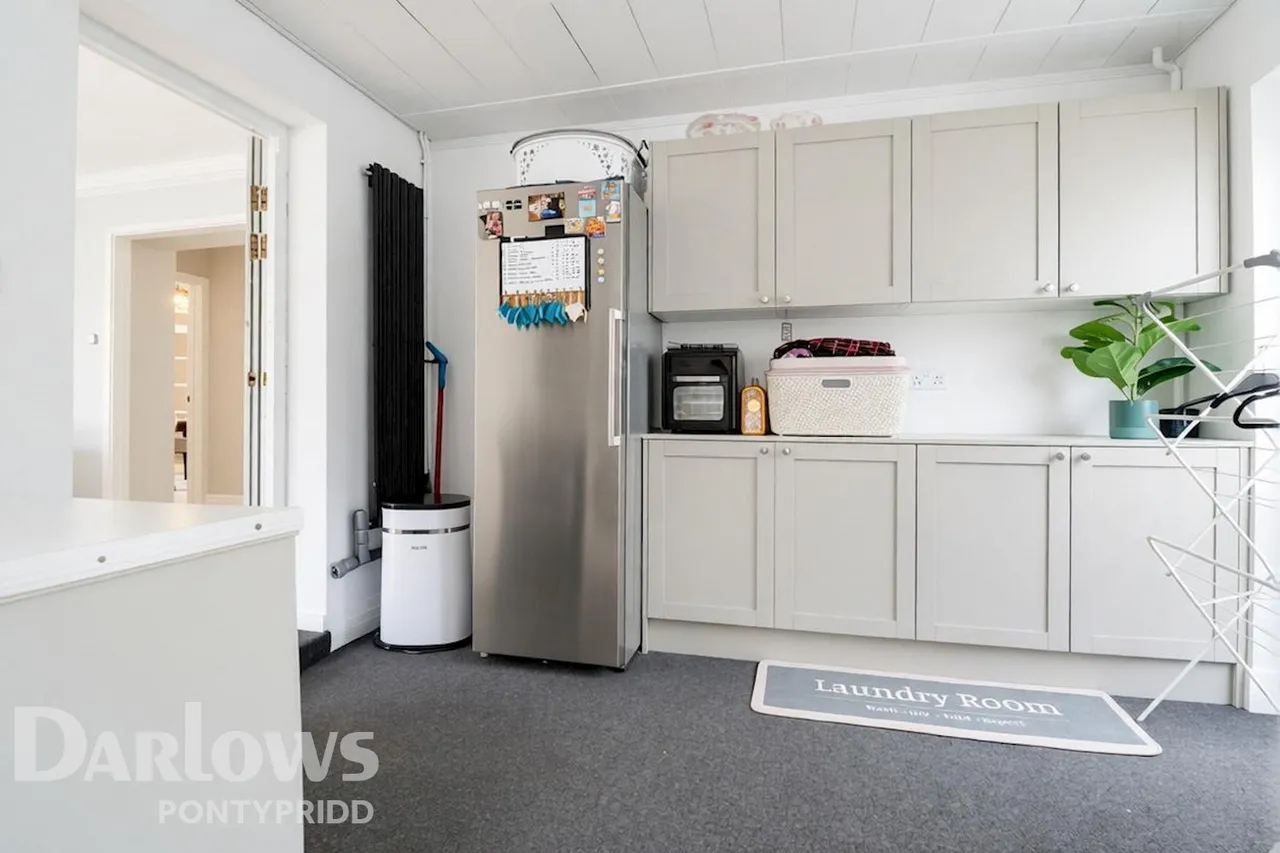 Woodland Crescent, Mountain Ash, photo 15