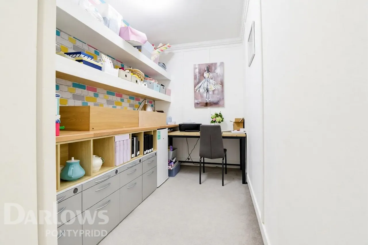 Woodland Crescent, Mountain Ash, photo 18