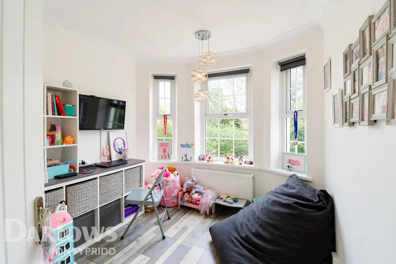 Woodland Crescent, Mountain Ash, photo 32