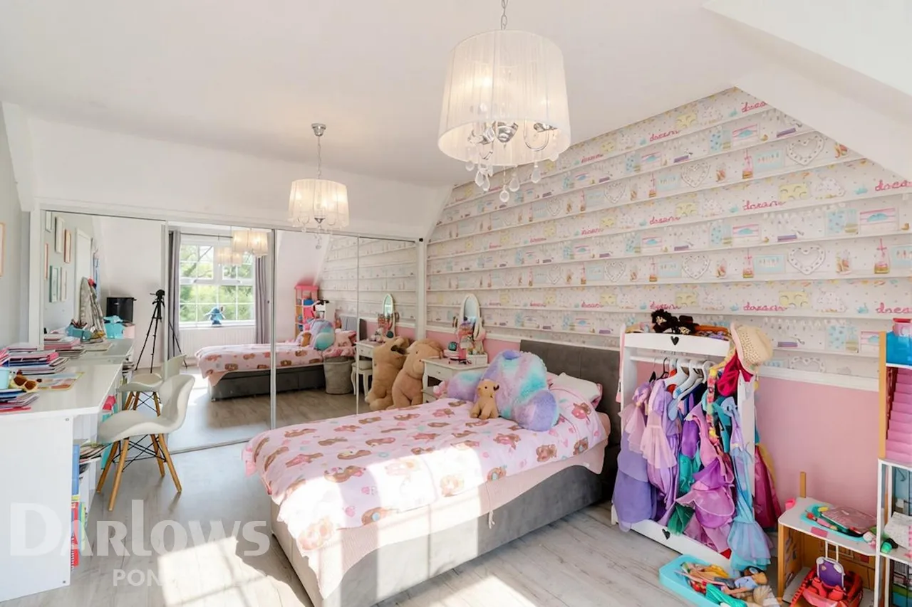 Woodland Crescent, Mountain Ash, photo 30