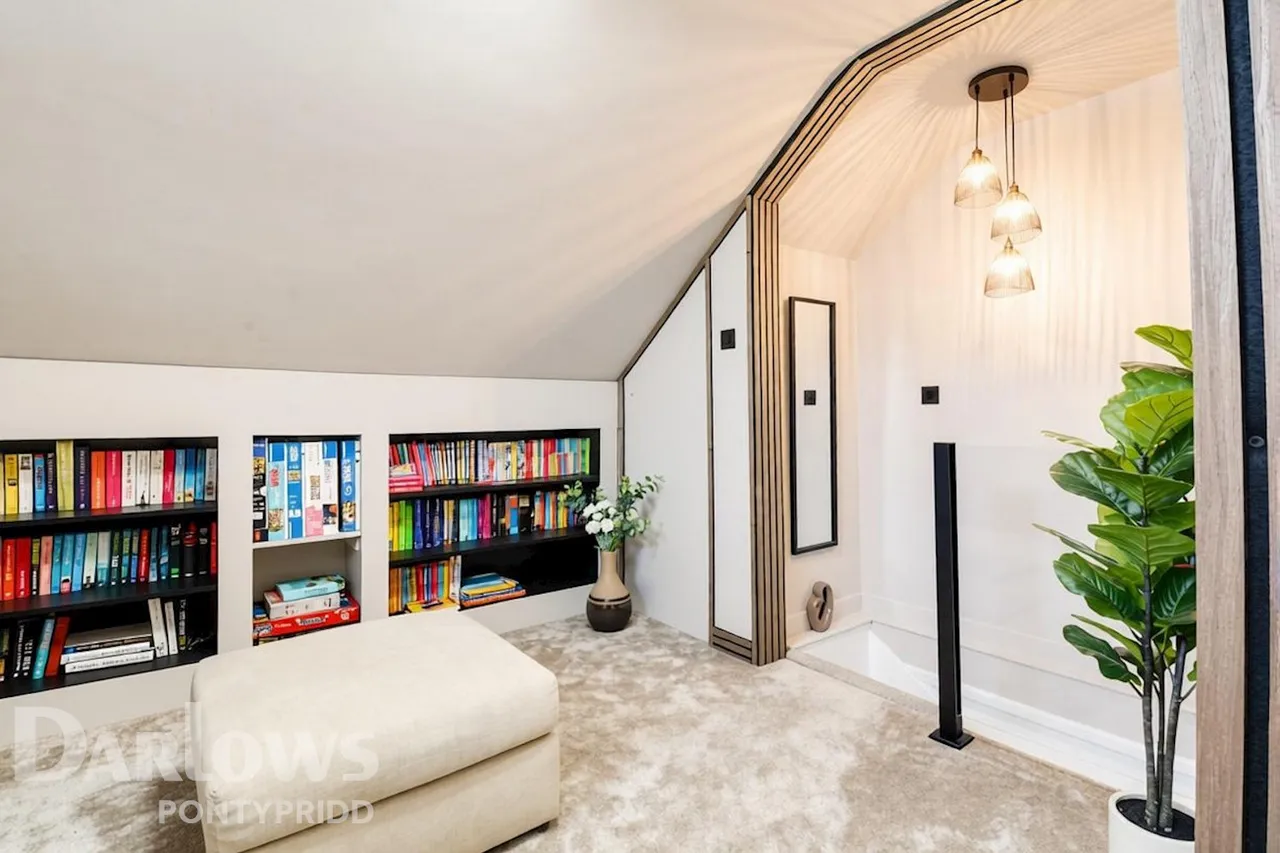 Woodland Crescent, Mountain Ash, photo 35