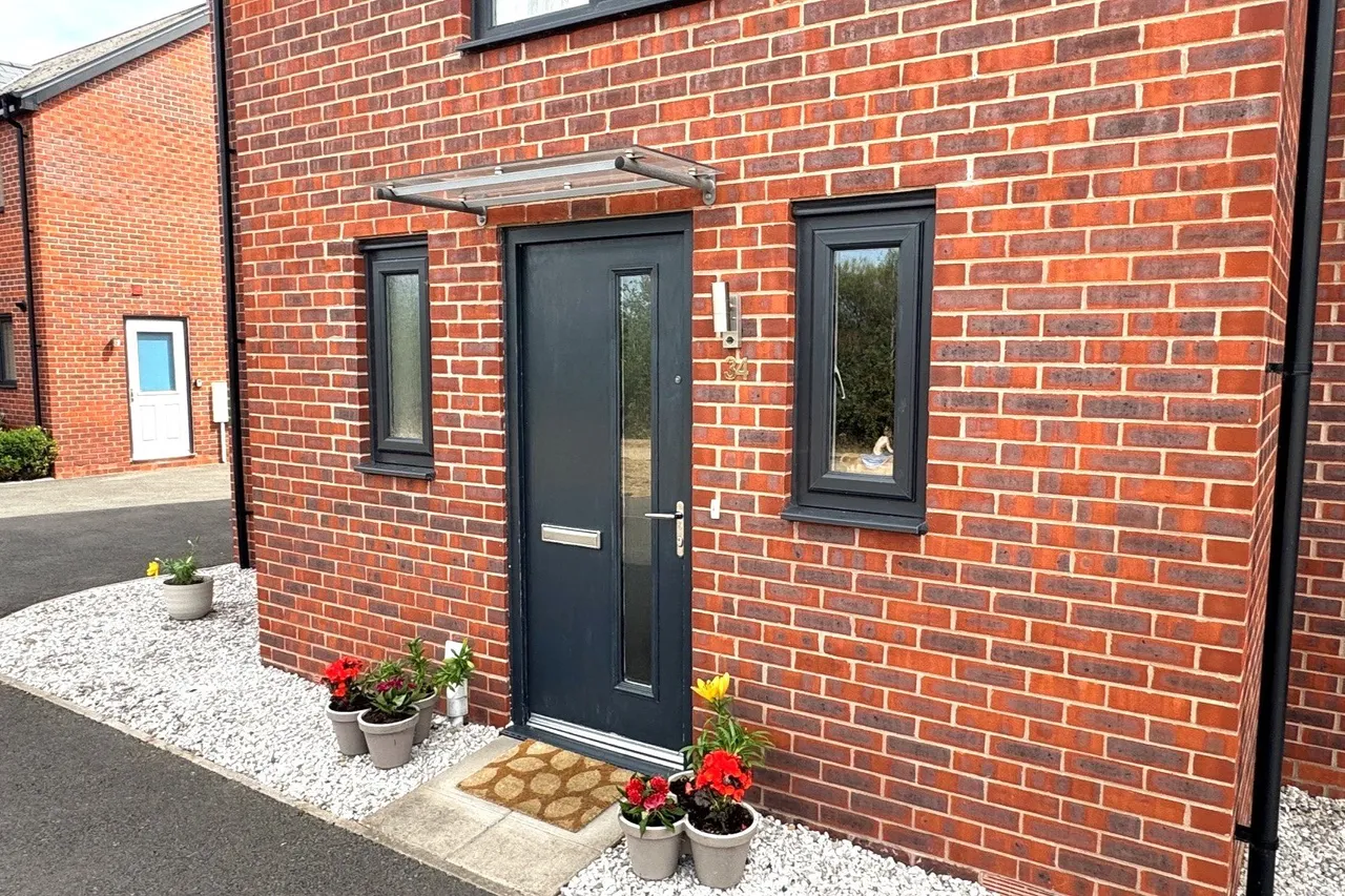 Hawser Road, Tewkesbury, GL20 7FA, photo 2