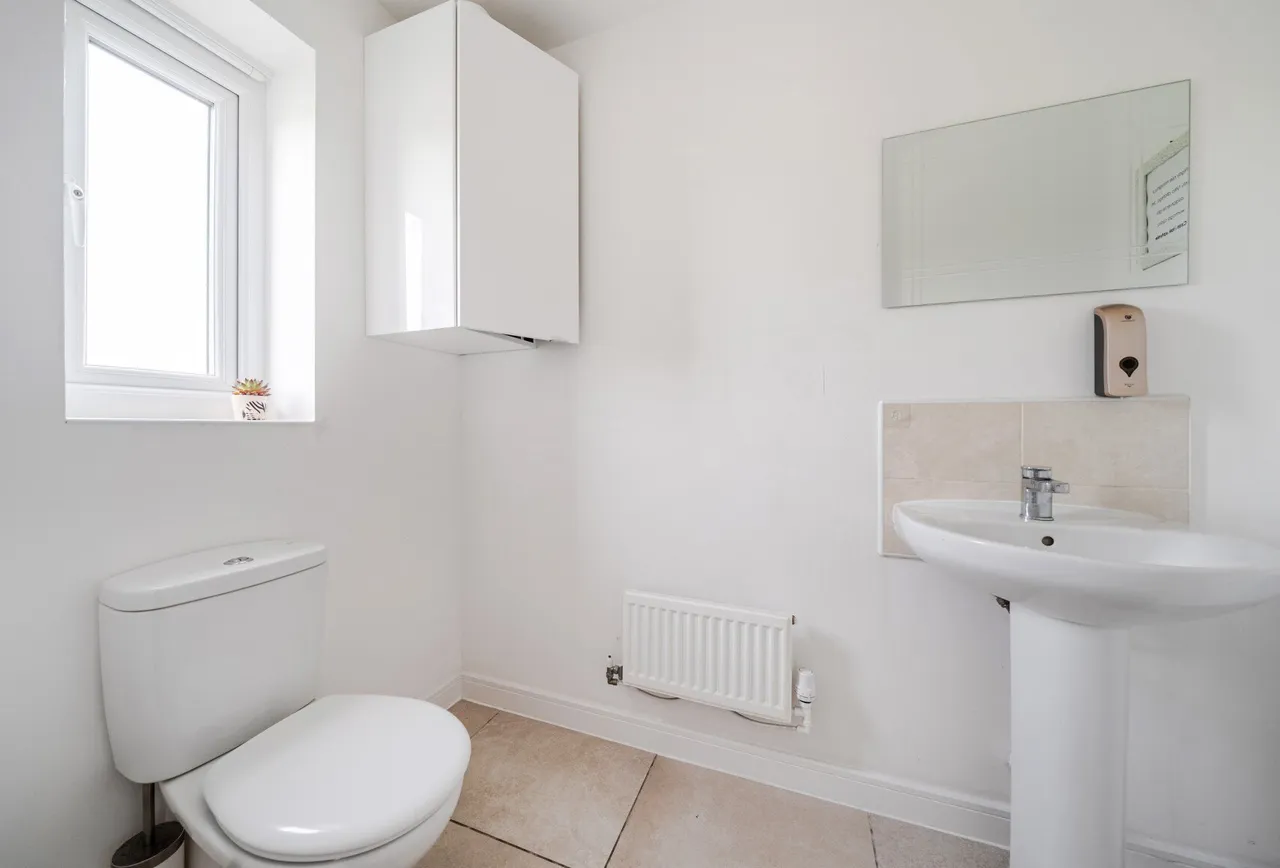 Hawser Road, Tewkesbury, GL20 7FA, photo 5