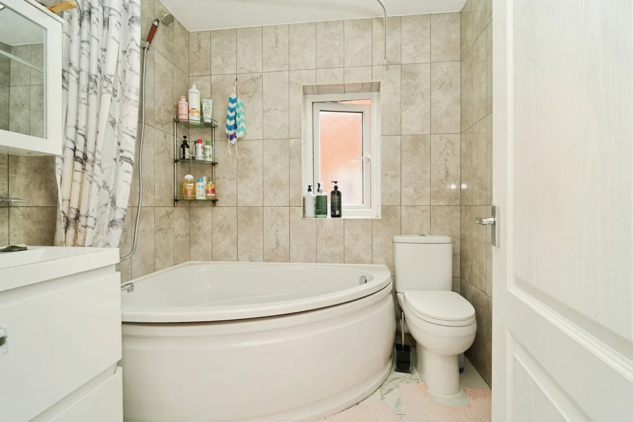 Brindle Heath Road, SALFORD, Lancashire, M6, photo 14