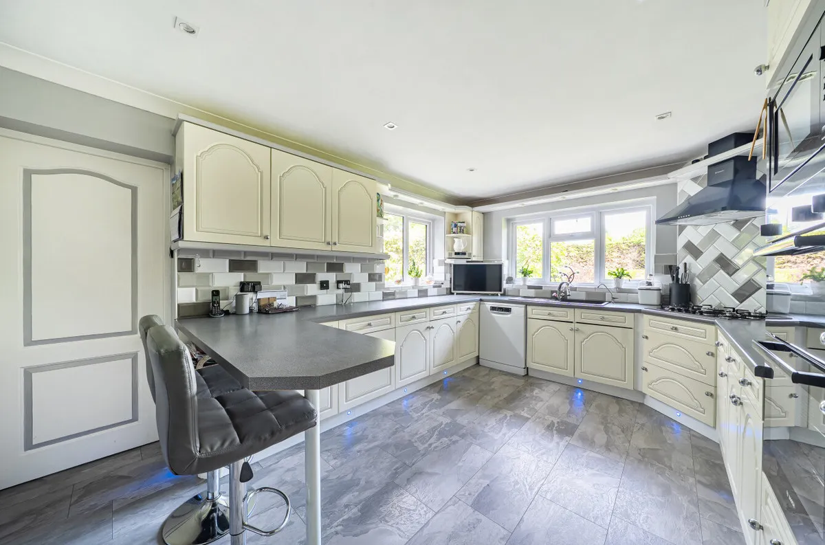 West Chiltington, RH20 2PG, photo 3