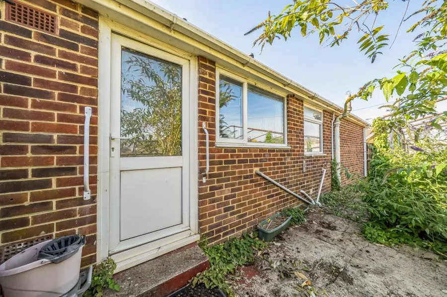Larksfield Road, Banbury, OX16, photo 21